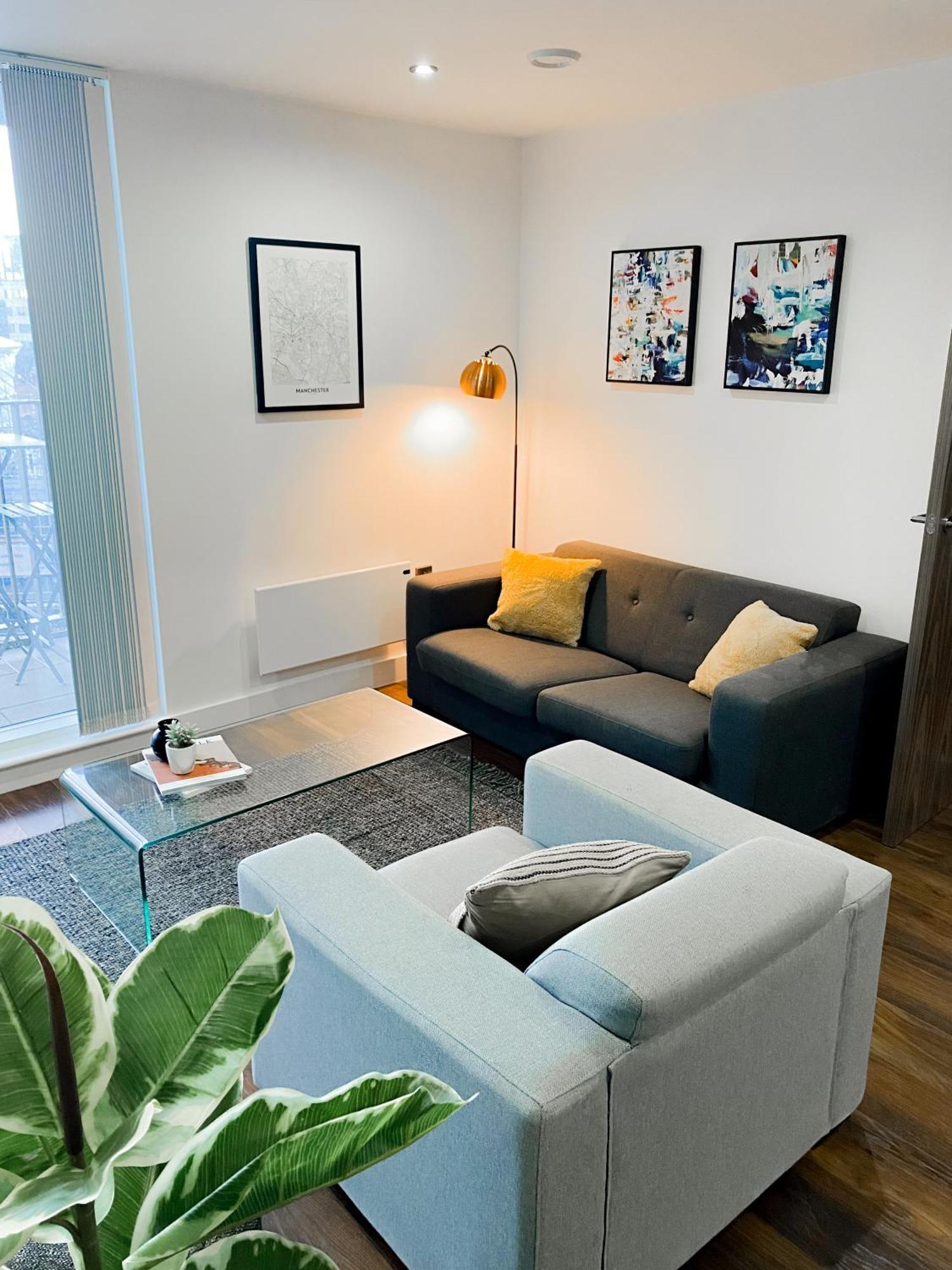 The Panda - Modern 2 Bedroom Apt In Manchester City Centre ภายนอก รูปภาพ