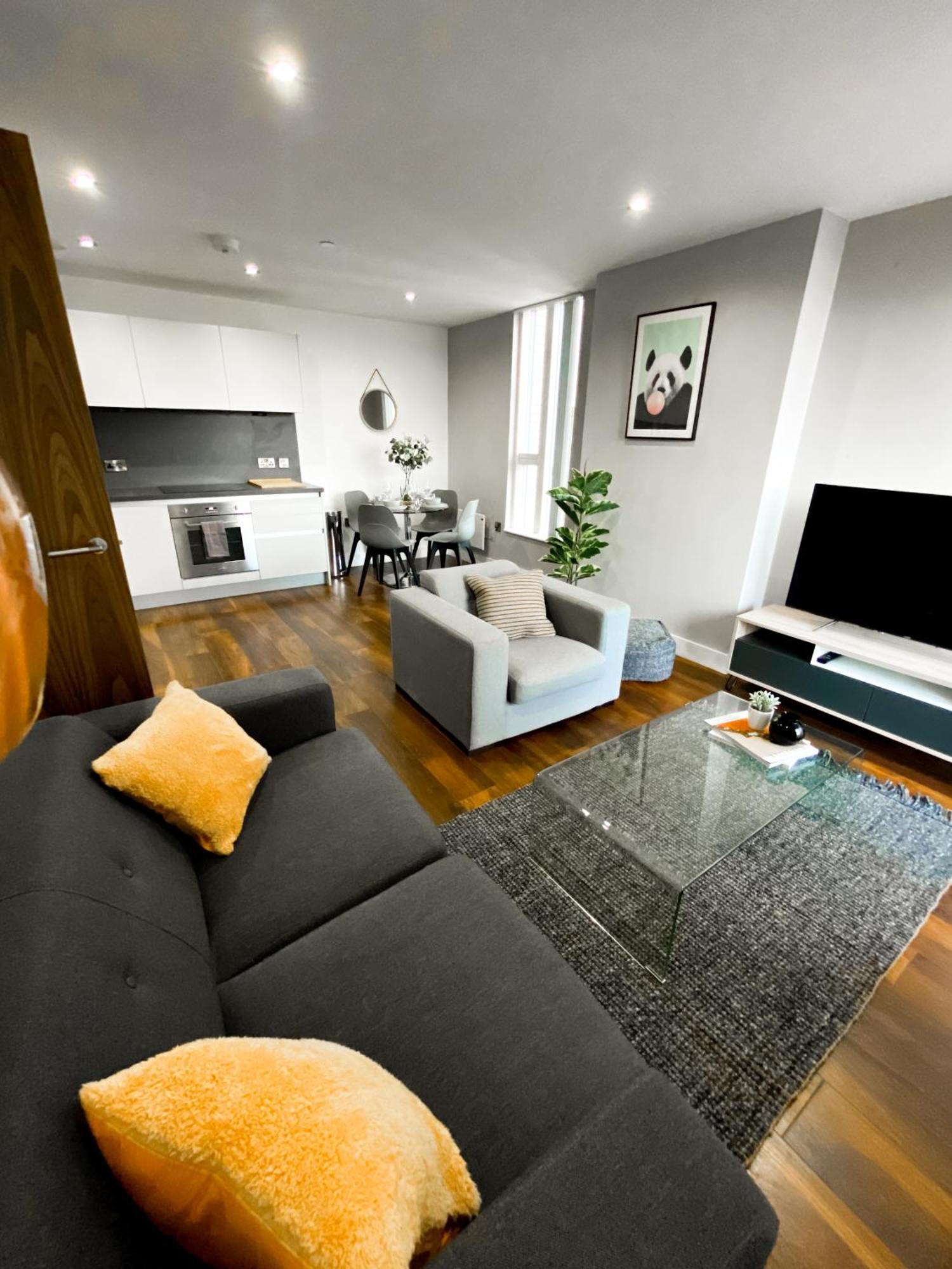 The Panda - Modern 2 Bedroom Apt In Manchester City Centre ภายนอก รูปภาพ